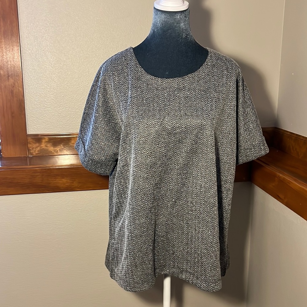 Loft Outlet small chevron print blouse.   Size large